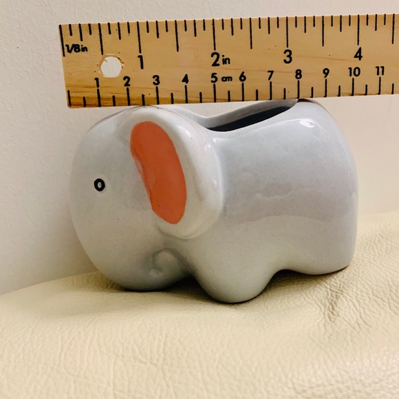 3/$30 Cute elephant planter ceramic animal pot grey gift home decor NIB new - Picture 7 of 8
